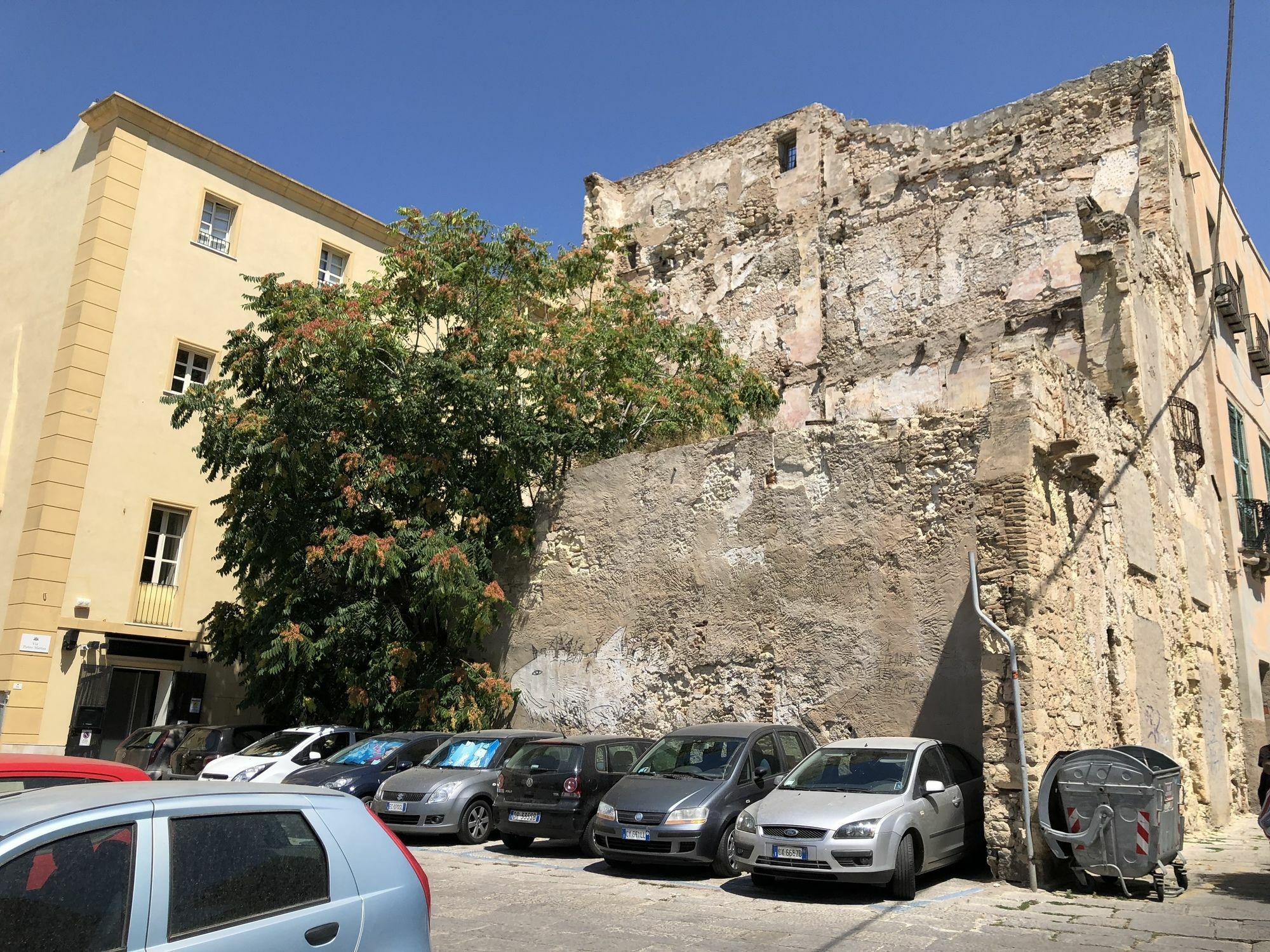 Martini Rooms Castello Cagliari Exterior photo